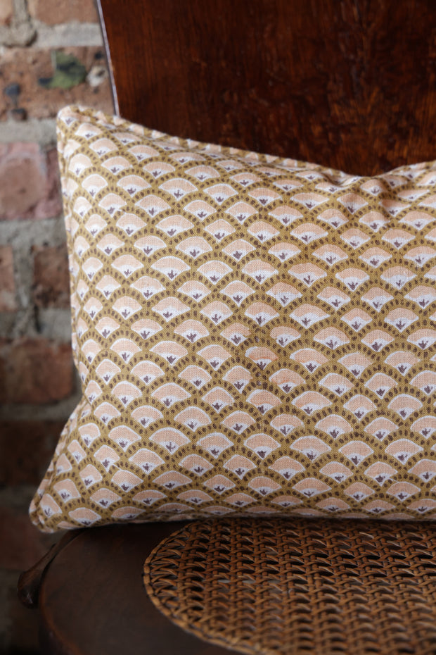 Aleppo Shell Linen Cushion