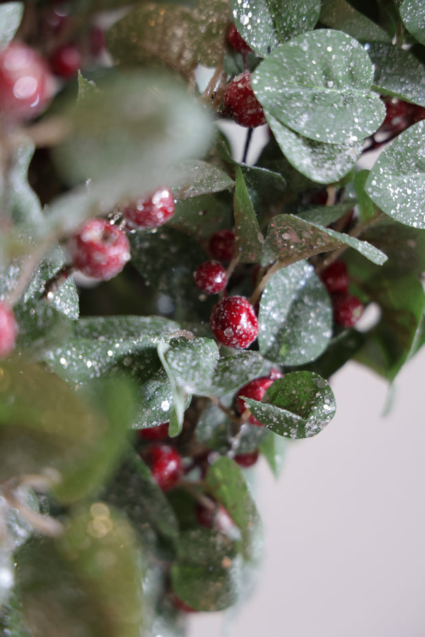 28" Winterberry Spray