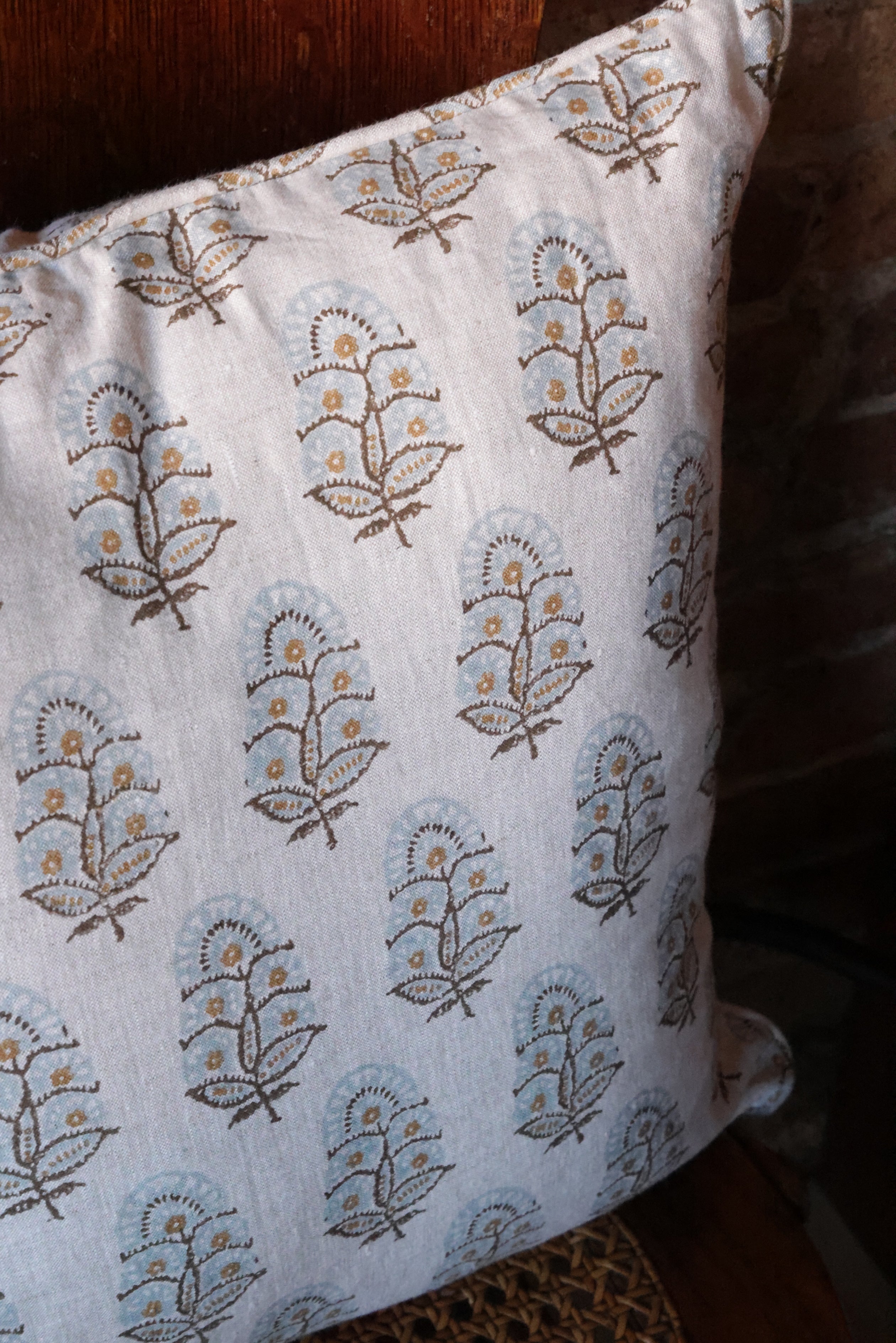 Zardosi Sahara Pillow