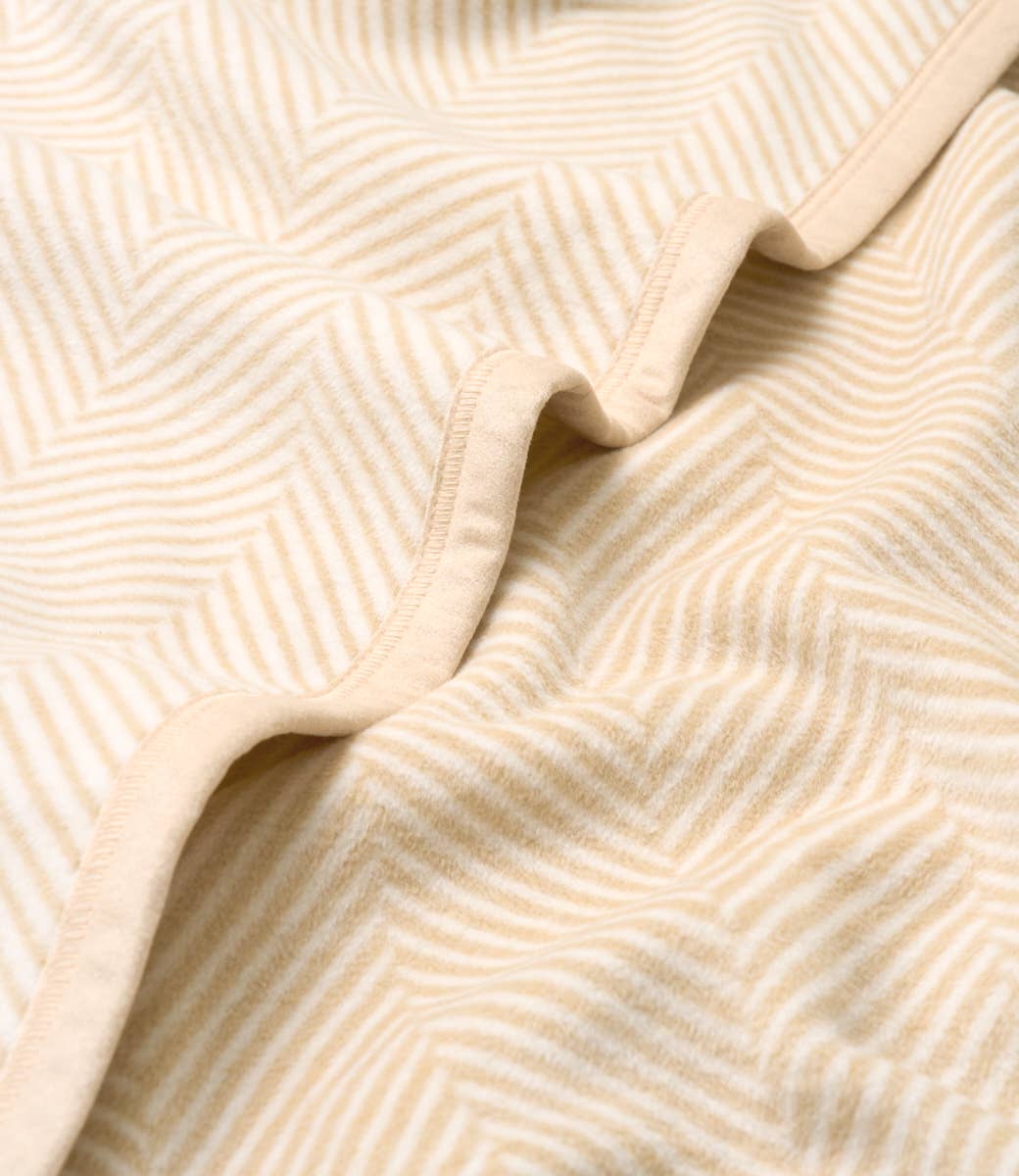 Harborview Herringbone Throw Blanket in Cream
