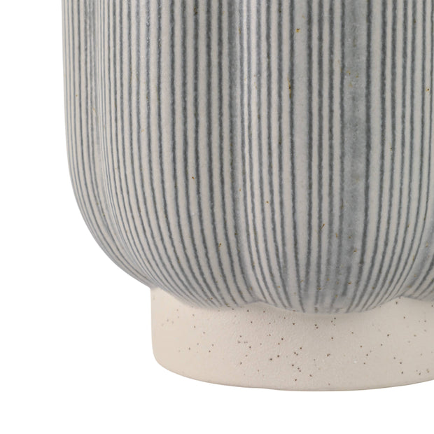 Blue/Ivory Stoneware Scallop Planter