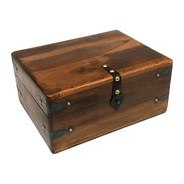 11" Colonial Distressed Traveling Writing Chest