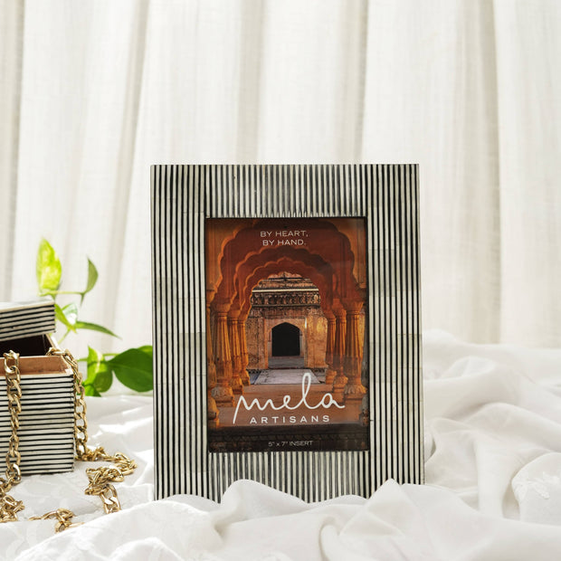 Pinstripe Inlay Picture Frame