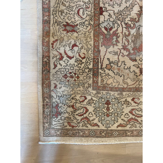 Kutahya Rug - 7'10 x 10'5