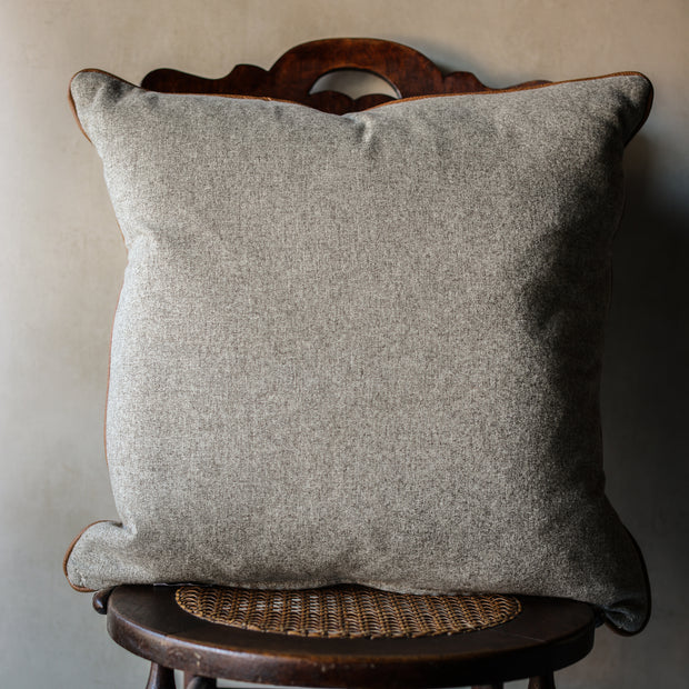 Knotted Wool Cream Pillow