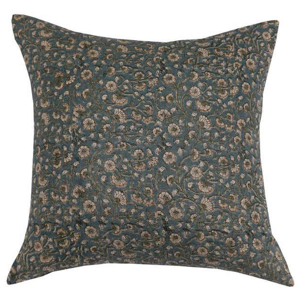 Izna Pillow - 22"x22"