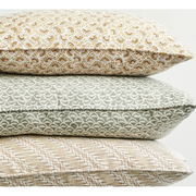 Ordu Petal Linen Pillow - 12" x 18"