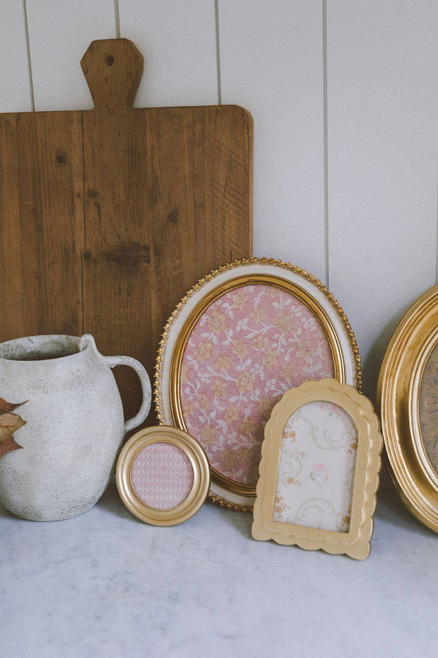 Cream and Gold Oval Photo Frame