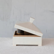 Resin Box w/ Pyramid Shaped Lid & Knob