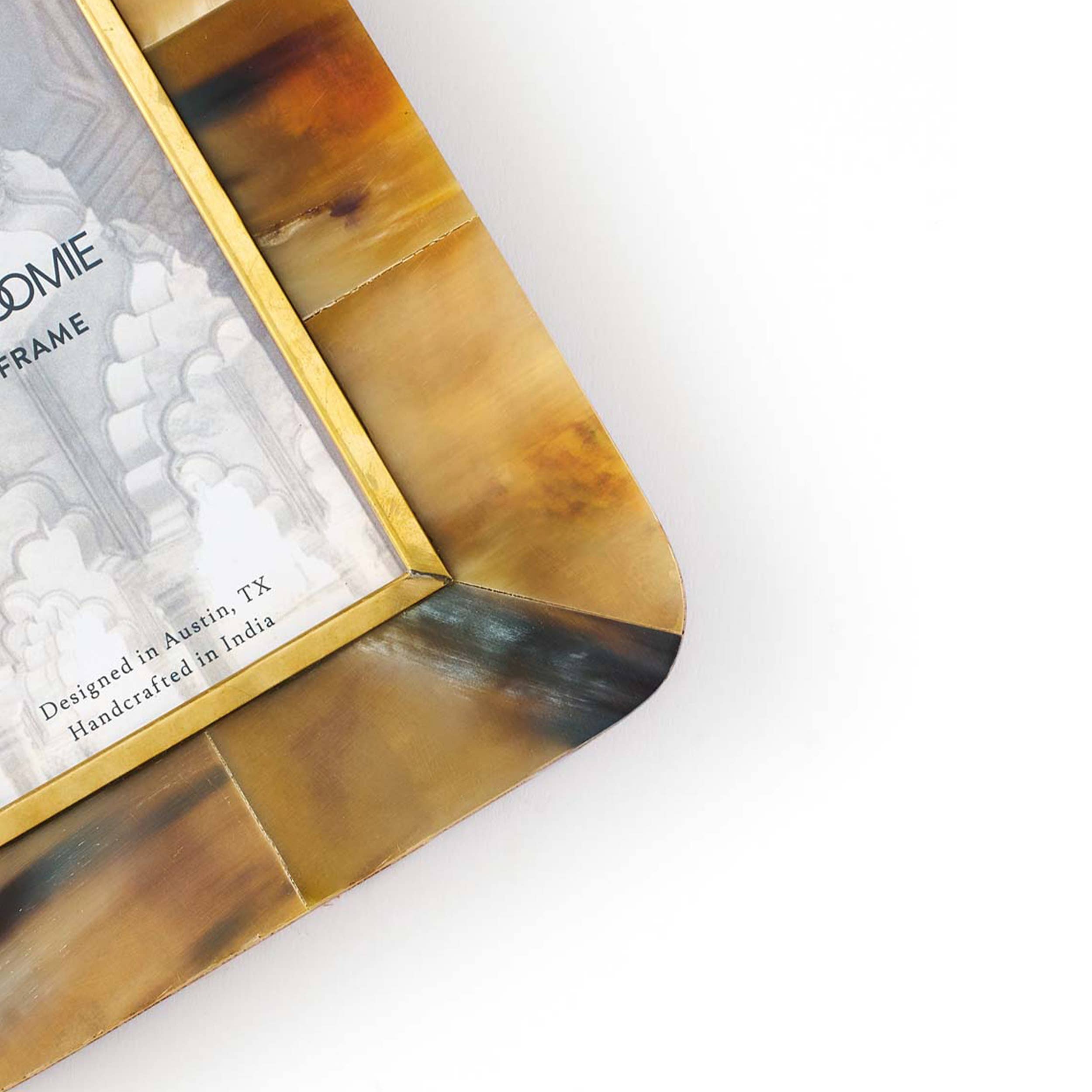 Kachhua 4x6 Rounded Picture Frame - Horn, Brass Inlay