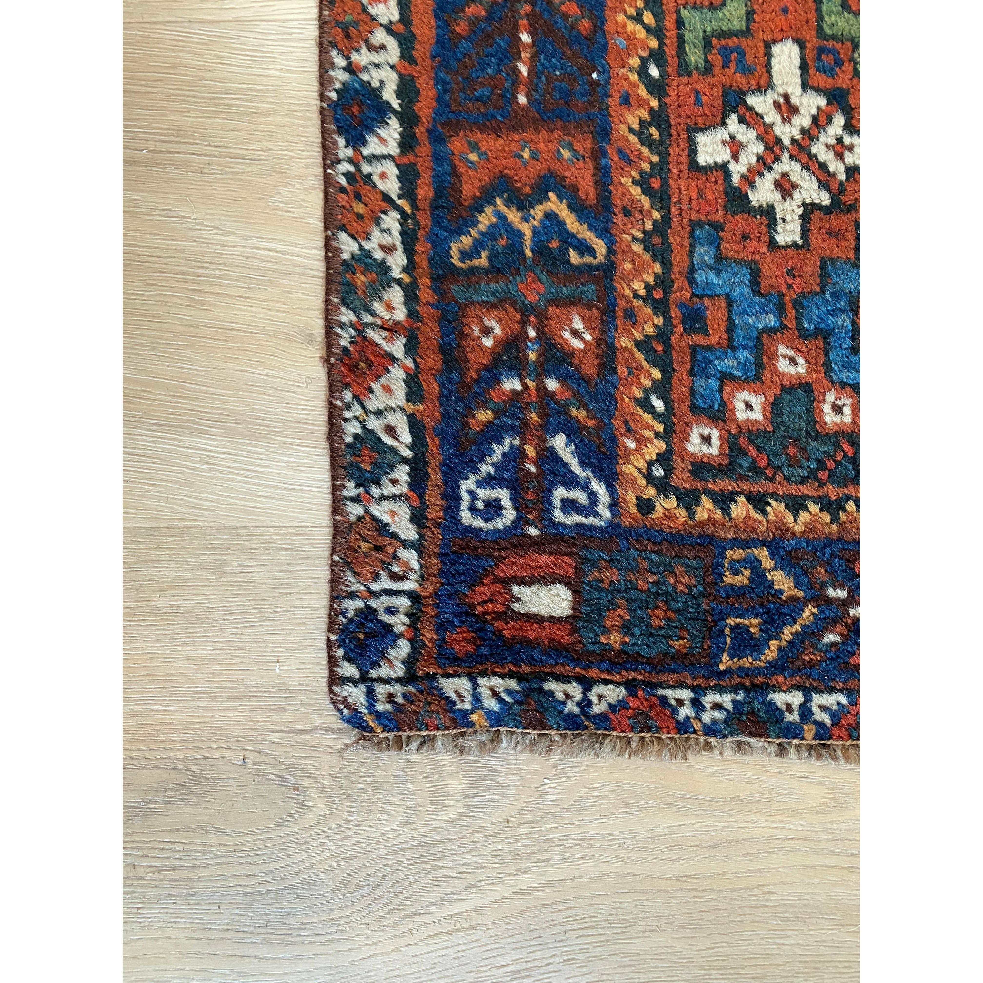 Javier Rug - 5' x 6'10