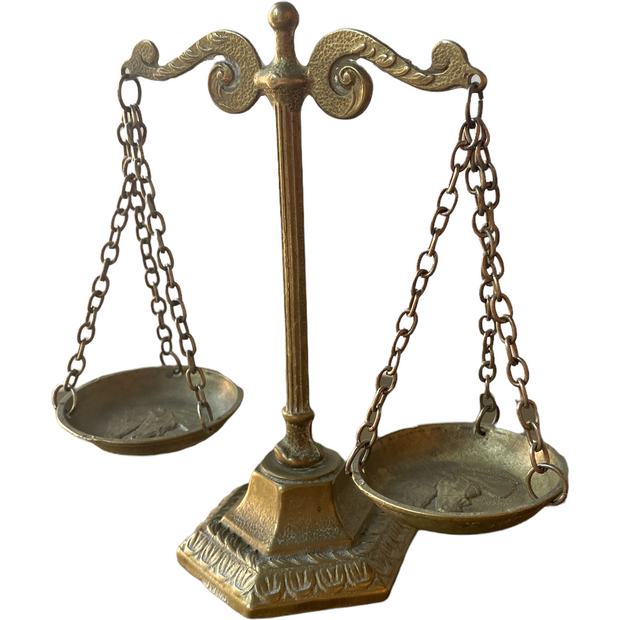 Small Vintage Balancing Scale