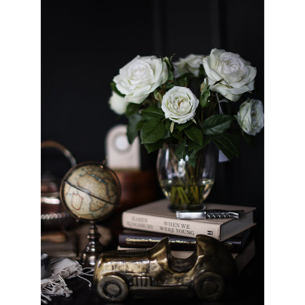 Garden Rose Arrangement in Vase 12"